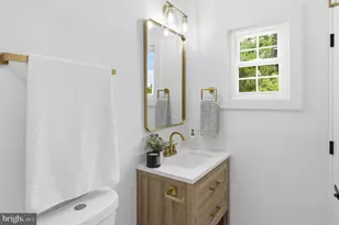 5200 Baltimore Ln, Lanham, MD 20706 - Photo 17