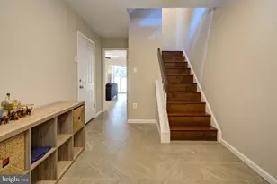 10317 Broom Ln, Lanham, MD 20706 - Photo 5