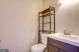 10317 Broom Ln, Lanham, MD 20706 - Photo 17