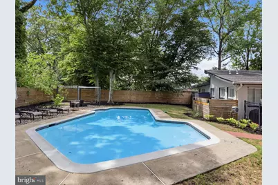 6410 Bushey Drive, Temple Hills, MD 20748 - Photo 9