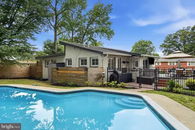 6410 Bushey Drive, Temple Hills, MD 20748 - Photo 5
