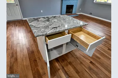 5812 Suitland Road #(MAIN LEVEL), Suitland, MD 20746 - Photo 9
