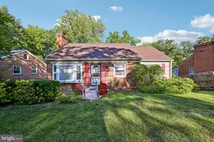 7308 Finns Ln, Lanham, MD 20706 - Photo 1