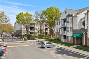 8951 Town Center Cir, Upper Marlboro, MD 20774 - Photo 3