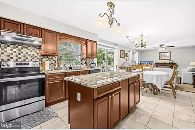 8106 Cedargate Place, Glenn Dale, MD 20769 - Photo 19