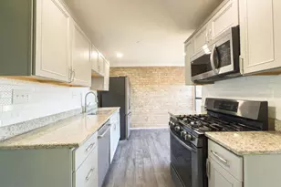 3327 Huntley Sq Dr, Temple Hills, MD 20748 - Photo 3