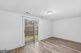 1924 Dutch Village Dr, Hyattsville, MD 20785 - Photo 21