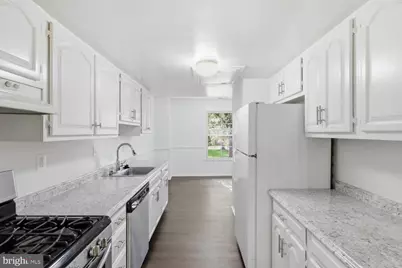 5920 Westchester Park Drive, College Park, MD 20740 - Photo 15