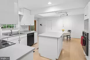 12102 Lerner Pl, Bowie, MD 20715 - Photo 13