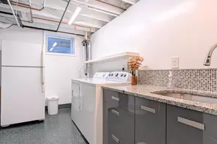 8 Empire Pl, Greenbelt, MD 20770 - Photo 25