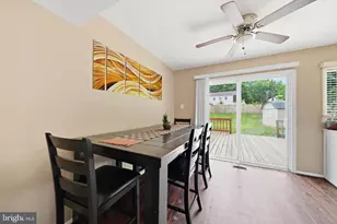 16010 Pond Meadow Ln, Bowie, MD 20716 - Photo 9