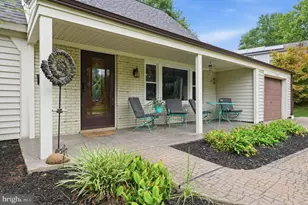 16010 Pond Meadow Ln, Bowie, MD 20716 - Photo 3