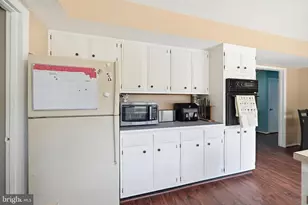 16010 Pond Meadow Ln, Bowie, MD 20716 - Photo 17
