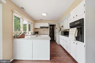 16010 Pond Meadow Ln, Bowie, MD 20716 - Photo 15