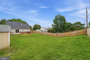 16010 Pond Meadow Ln, Bowie, MD 20716 - Photo 49