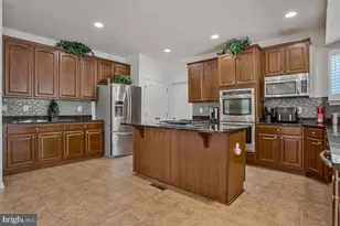 12001 Shadywood Ct, Bowie, MD 20721 - Photo 11
