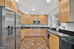 16201 Pond Meadow Ln, Bowie, MD 20716 - Photo 9