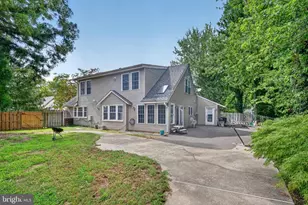 16201 Pond Meadow Ln, Bowie, MD 20716 - Photo 1