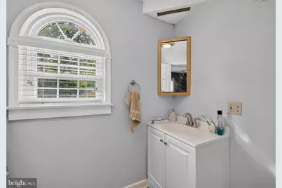 16201 Pond Meadow Lane, Bowie, MD 20716 - Photo 23