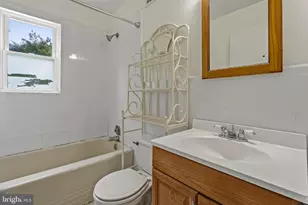 8902 Marquis Ln, Clinton, MD 20735 - Photo 11