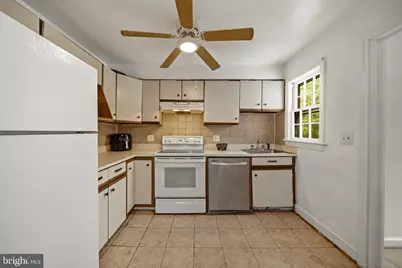 8902 Marquis Lane, Clinton, MD 20735 - Photo 15