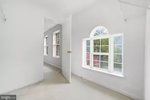 8105 Overfield Ct, Bowie, MD 20715 - Photo 35