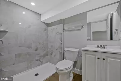 915 E Meadows Court, Oxon Hill, MD 20745 - Photo 31