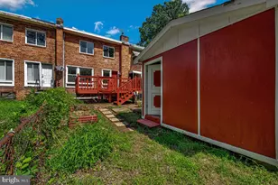 915 E Meadows Ct, Oxon Hill, MD 20745 - Photo 37