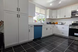 6912 Furness Ave, Oxon Hill, MD 20745 - Photo 13