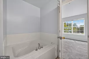 16332 Elkhorn Ln, Bowie, MD 20716 - Photo 27
