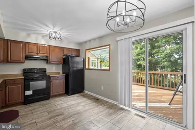 14122 Oakpointe Drive, Laurel, MD 20707 - Photo 11