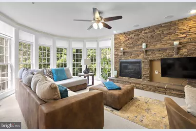 15430 Symondsbury Way, Upper Marlboro, MD 20774 - Photo 11