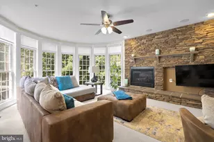 15430 Symondsbury Way, Upper Marlboro, MD 20774 - Photo 11