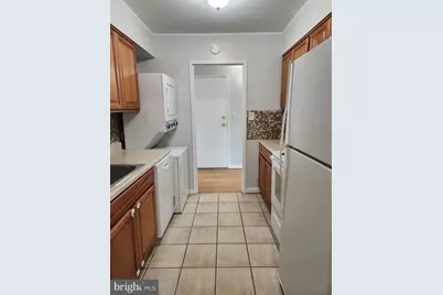 6932 Hanover Parkway #303, Greenbelt, MD 20770 - Photo 5