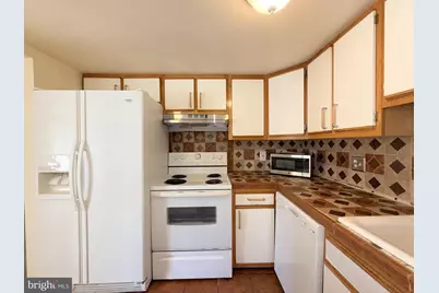 10108 Campus Way S #301-3C, Upper Marlboro, MD 20774 - Photo 3