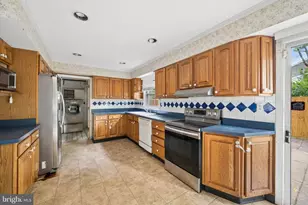 12801 Beaverdale Ln, Bowie, MD 20715 - Photo 19