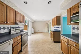 12801 Beaverdale Ln, Bowie, MD 20715 - Photo 23