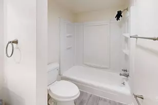 8435 Greenbelt Rd, Greenbelt, MD 20770 - Photo 13