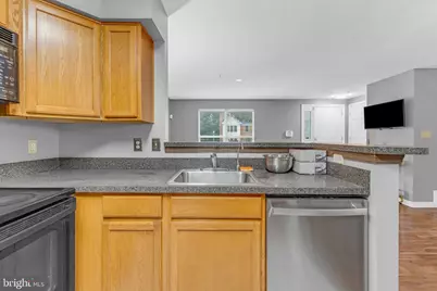 3506 65th Avenue #10-C, Hyattsville, MD 20784 - Photo 9