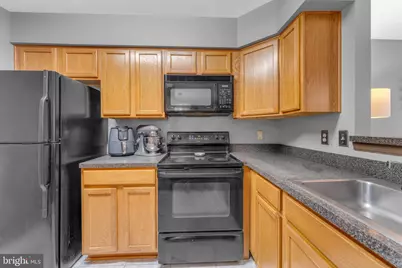 3506 65th Avenue #10-C, Hyattsville, MD 20784 - Photo 7