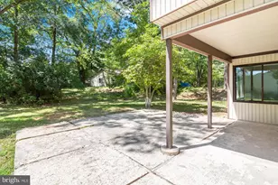 8605 Monmouth Dr, Upper Marlboro, MD 20772 - Photo 9