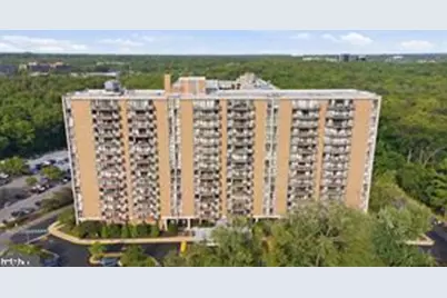 6100 Westchester Park Drive #T-4, College Park, MD 20740 - Photo 5