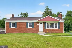 4112 Beachcraft Ct, Temple Hills, MD 20748 - Photo 3