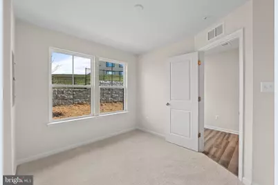 6045 Soho Way, Hyattsville, MD 20782 - Photo 5