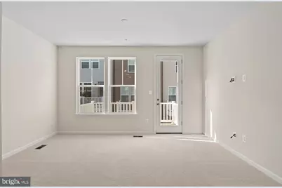 6045 Soho Way, Hyattsville, MD 20782 - Photo 9