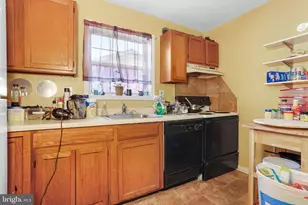 908 Cypresstree Pl, Capitol Heights, MD 20743 - Photo 13