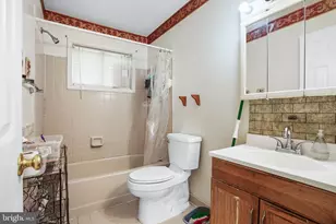 908 Cypresstree Pl, Capitol Heights, MD 20743 - Photo 25