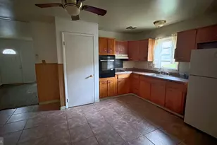 7215 Giddings Dr, Capitol Heights, MD 20743 - Photo 11