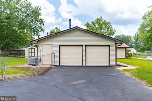4819 Riverton Ln, Bowie, MD 20715 - Photo 29