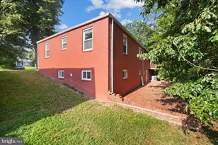3502 Summit Dr, Temple Hills, MD 20748 - Photo 21